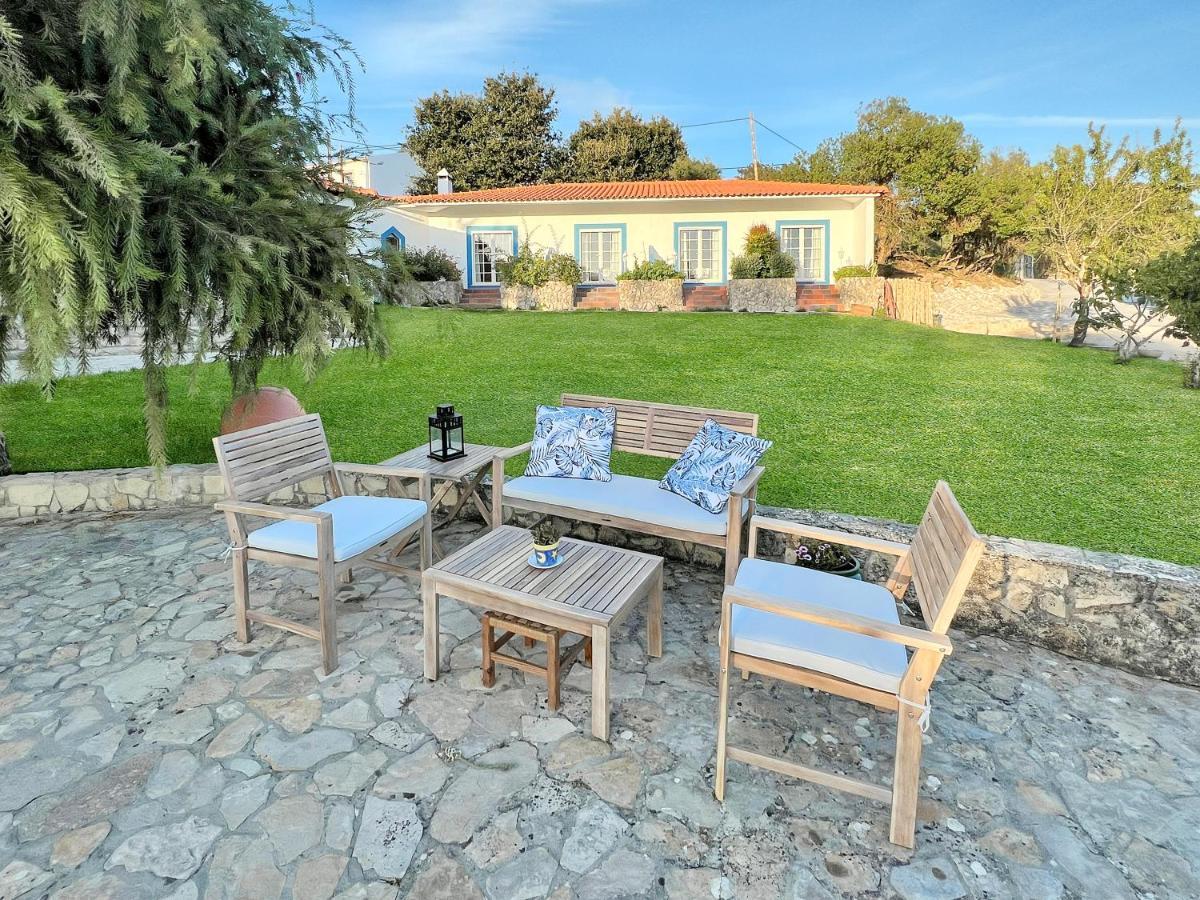 Quinta Mourada Bed & Breakfast Sao Bartolomeu dos Galegos e Moledo Bagian luar foto