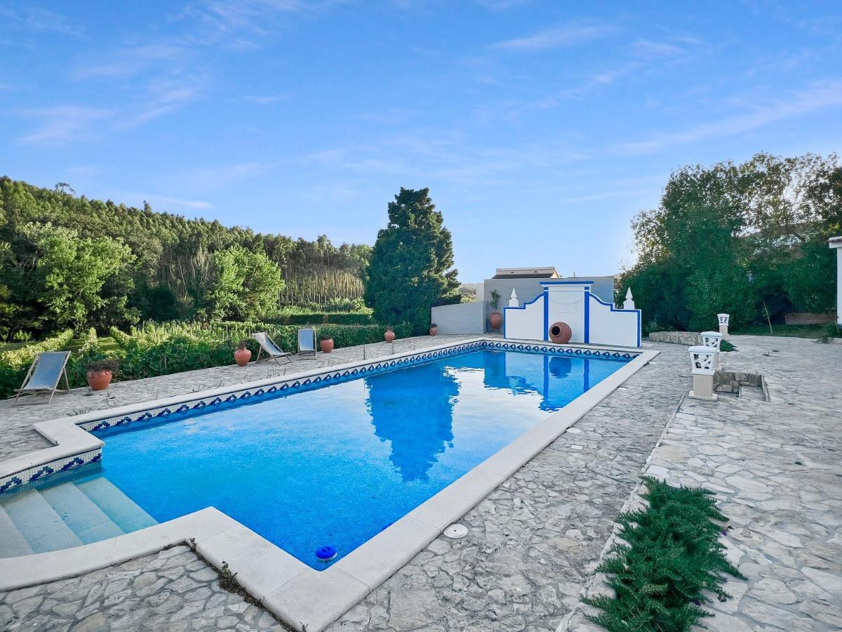 Quinta Mourada Bed & Breakfast Sao Bartolomeu dos Galegos e Moledo Bagian luar foto